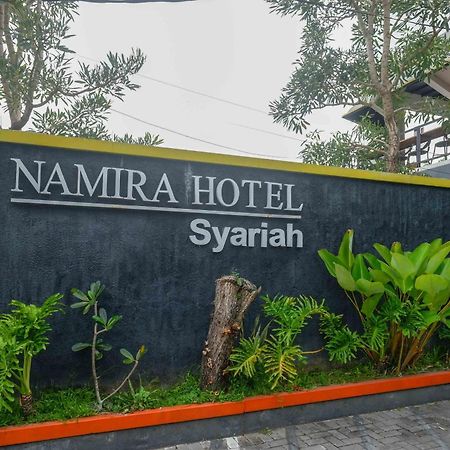 Reddoorz Syariah At Namira Hotel Tugu Exterior photo